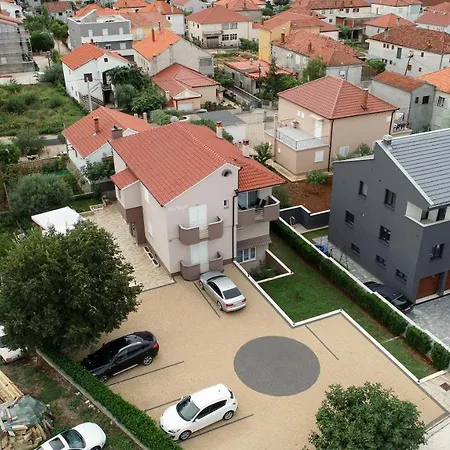 Visnjik Апартаменты Задар