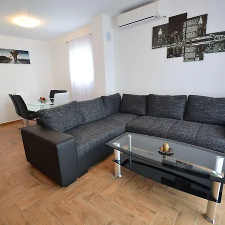 Apartman Visnjik