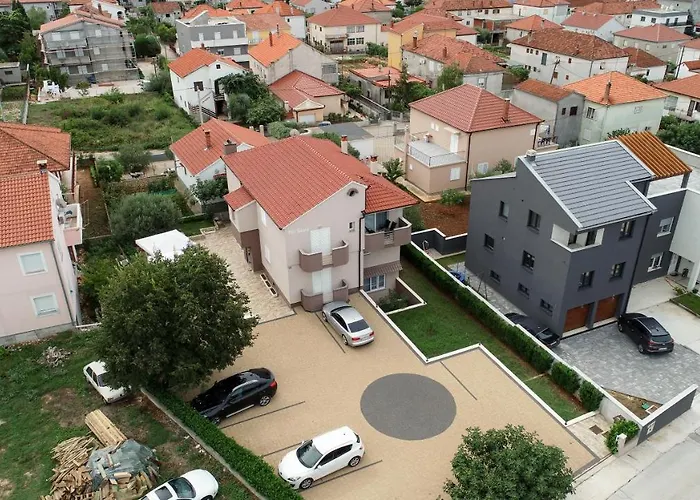 Visnjik شقة زادار